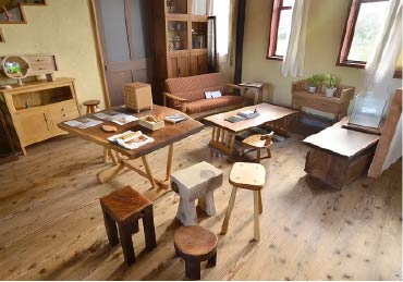 クラフトショップ“ポッツォ”1階部分